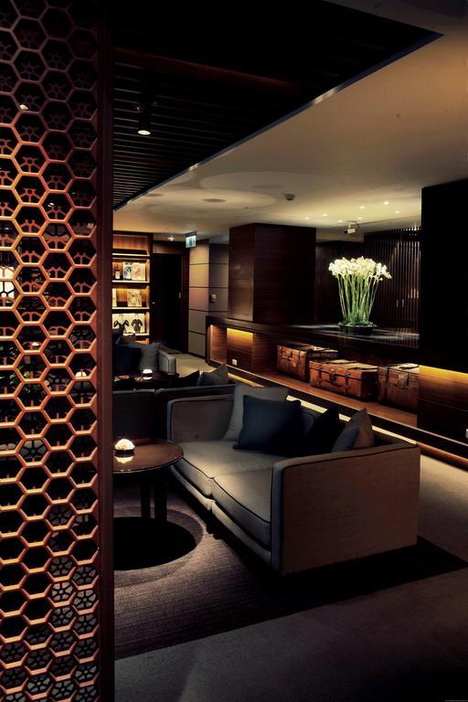 Hotel Regent Taipeh Exterior foto The Wing at Hong Kong International Airport