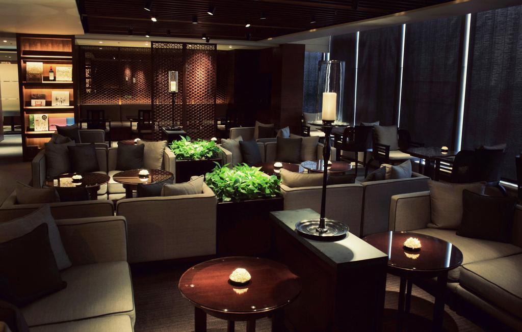 Hotel Regent Taipeh Exterior foto The Wing at Hong Kong International Airport